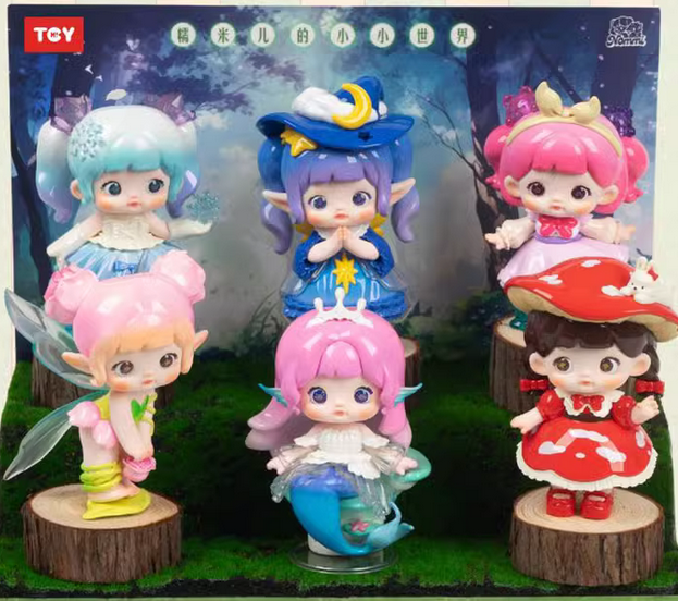 Nommi little world